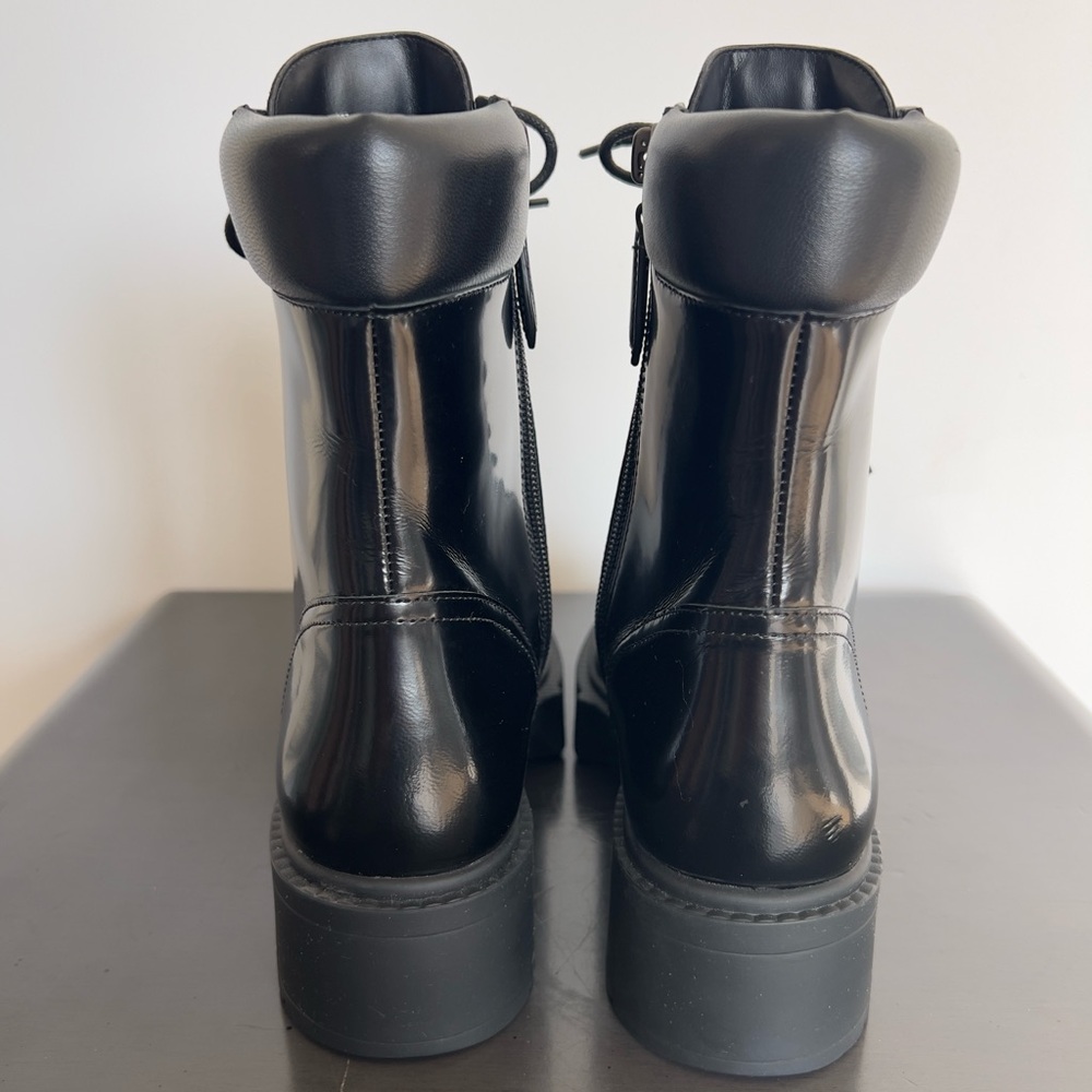 COACH Leighton Black High Shine Leather Ankle Boots size 6.5 NWOT - Picture 3 of 16